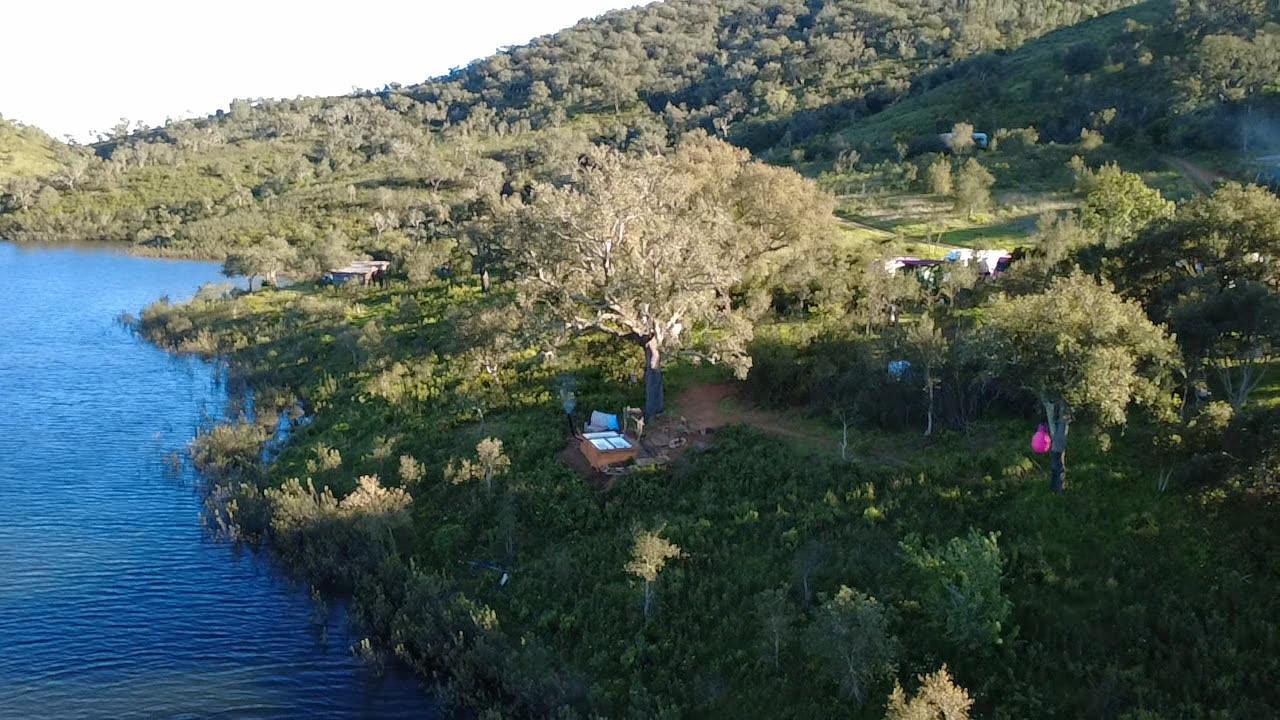 The lakeside pitch, with the tub beneath the tree.